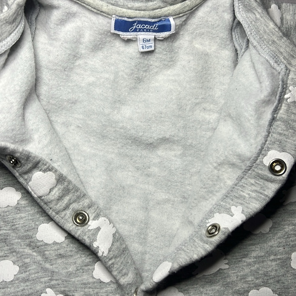 Jacadi Grey Baby Onesie, 6M - Picture 8 of 8